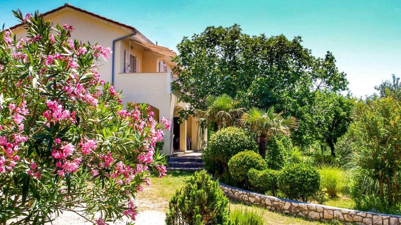 Adria Arba Apartments 라브 외부 사진